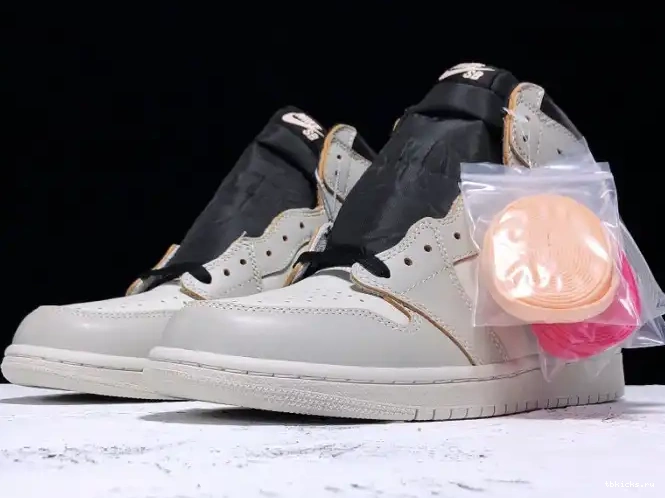 Reps TB OG Jordan SB High Nike Bone x Air 1 CD6578-006 Light 0412